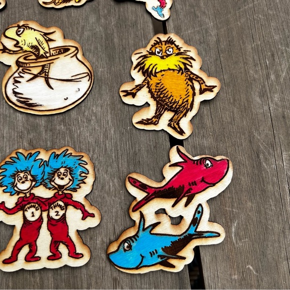 Dr Seuss Pyrography Wood Burning Small Decor Pieces Set of 9 - Picture 3 of 10